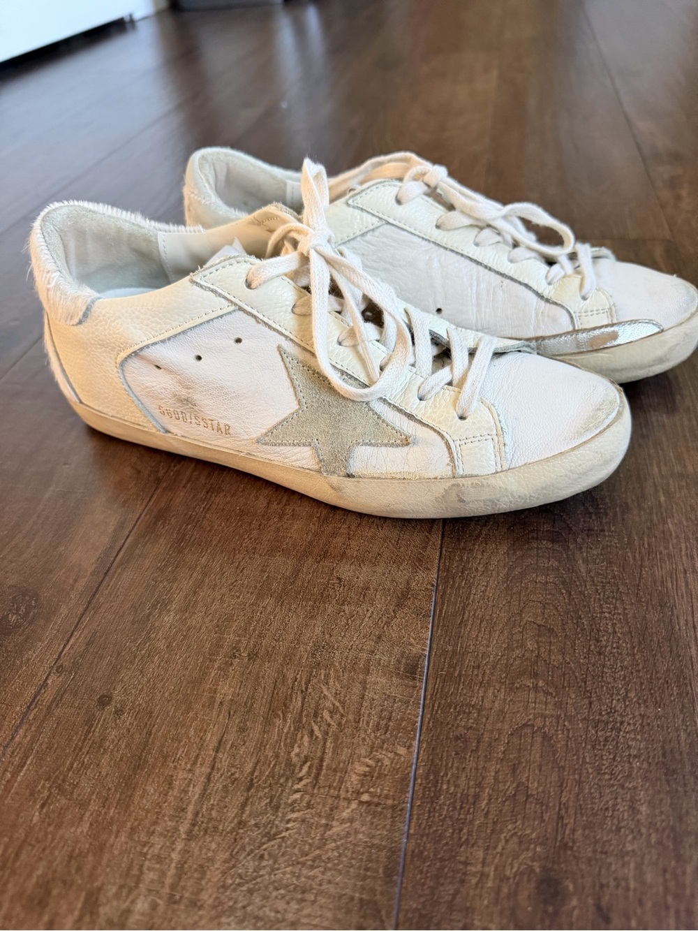 Golden Goose White Leather Low-Top Sneakers with Silver Star